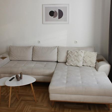 Schoene Eigentumswohnung Im 10 Bezirk Vienna Luaran gambar