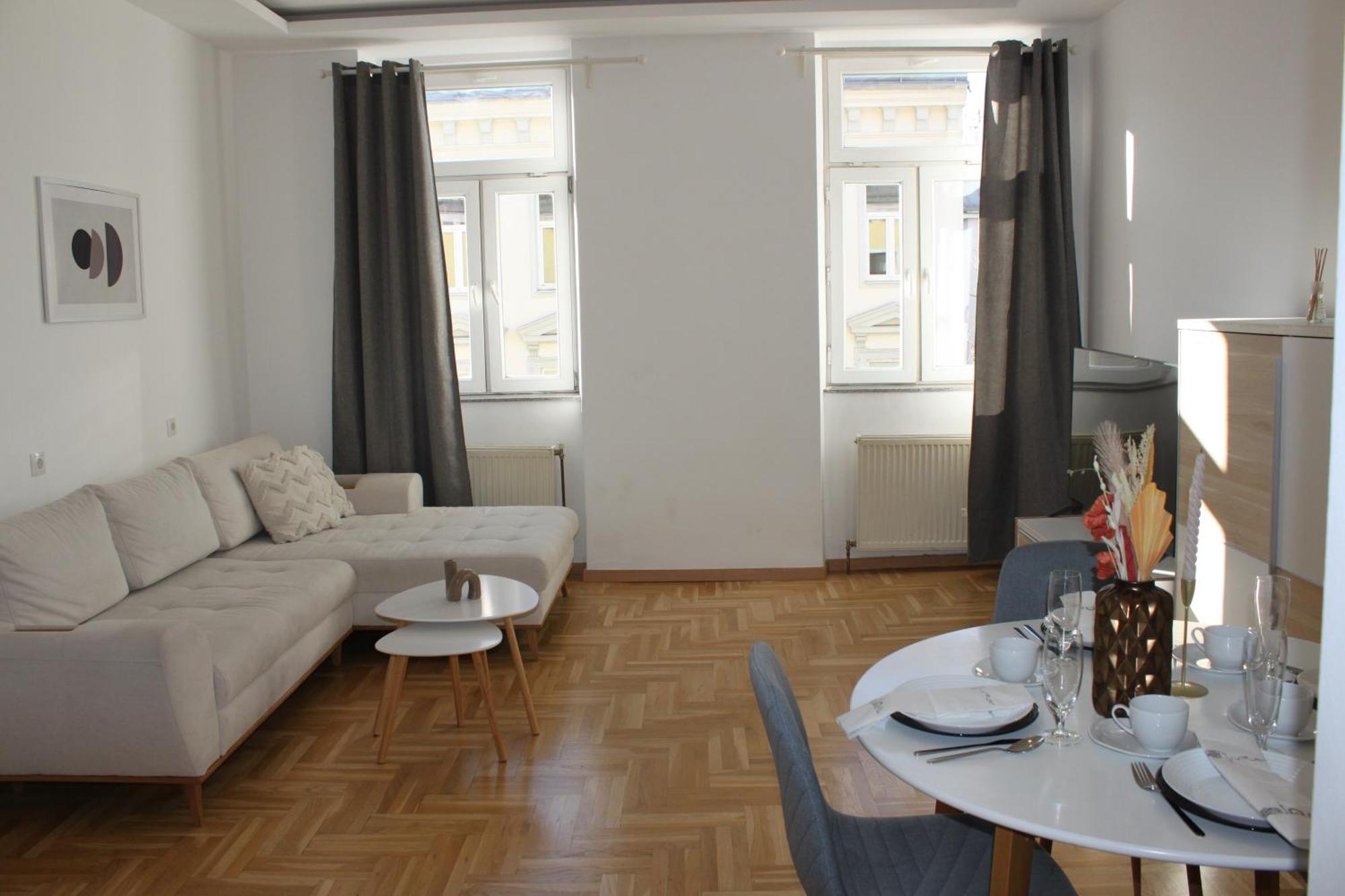 Schoene Eigentumswohnung Im 10 Bezirk Vienna Luaran gambar
