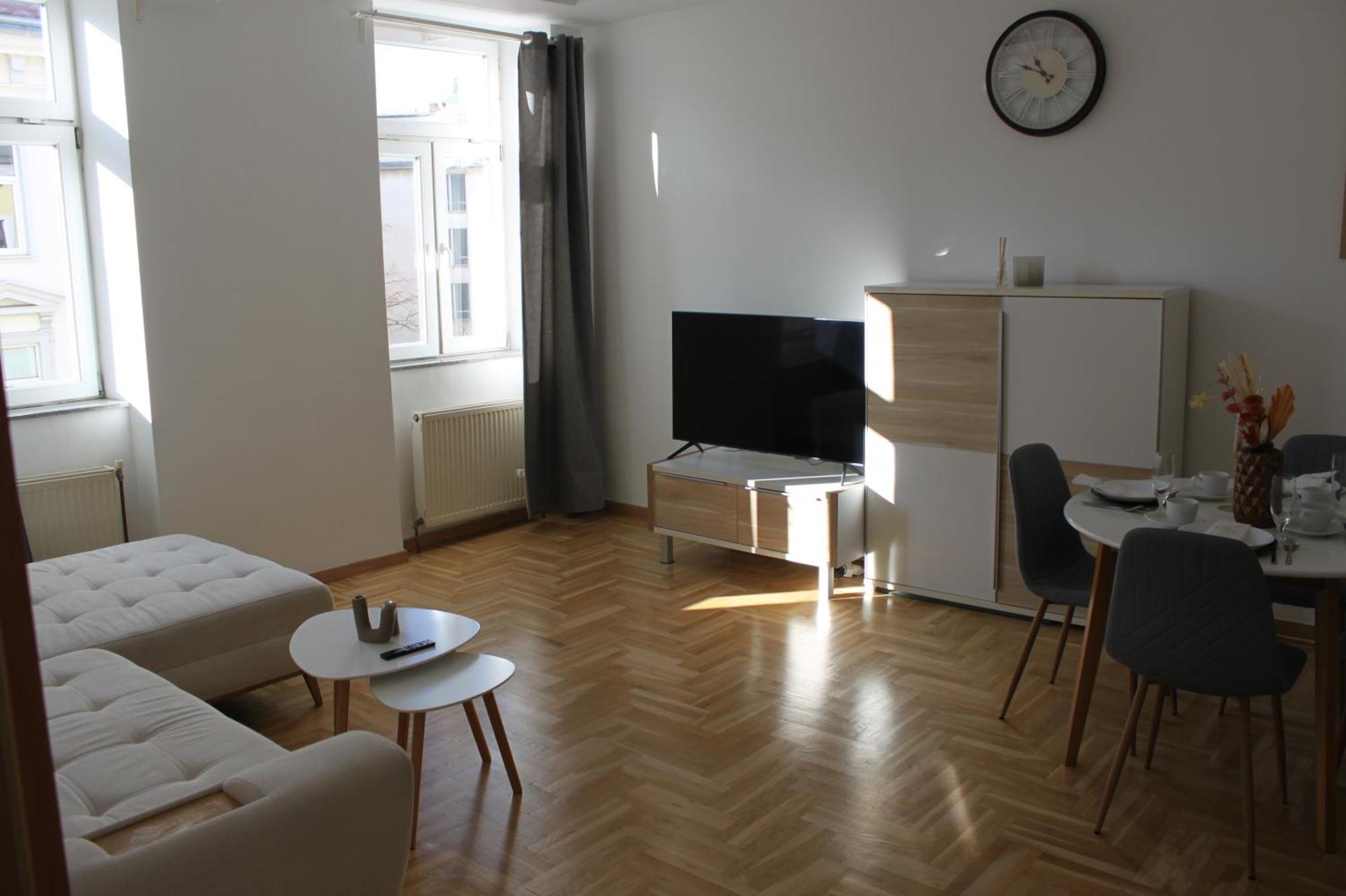Schoene Eigentumswohnung Im 10 Bezirk Vienna Luaran gambar